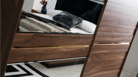 Eymir Wardrobe `
